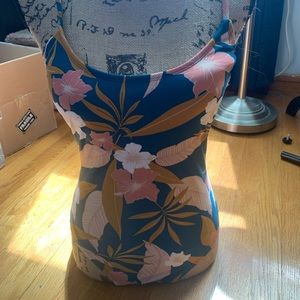 Women’s Medium One Piece Bathing Suit